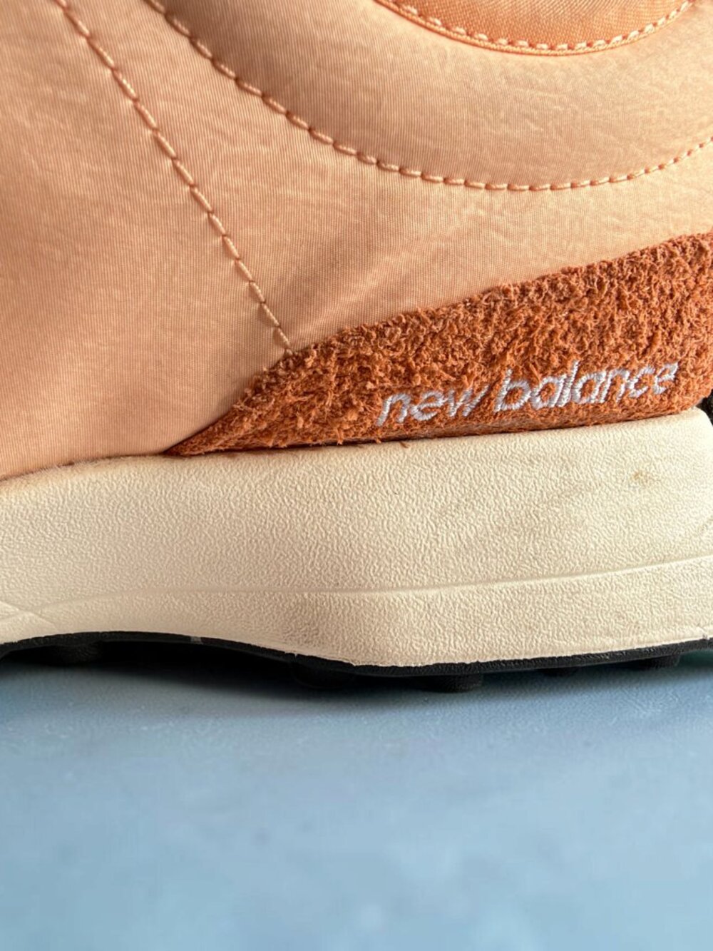 New Balance 327 Women’s Size 8.5 Copper Peach Blossom Orange Suede Sneakers - Picture 7 of 16